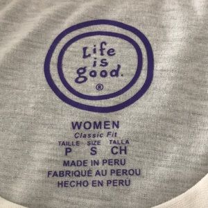 Life Is Good Tops - Life Is Good cream colored t-shirt size S Life Is Good Tops - Life Is Good cream colored t-shirt size S